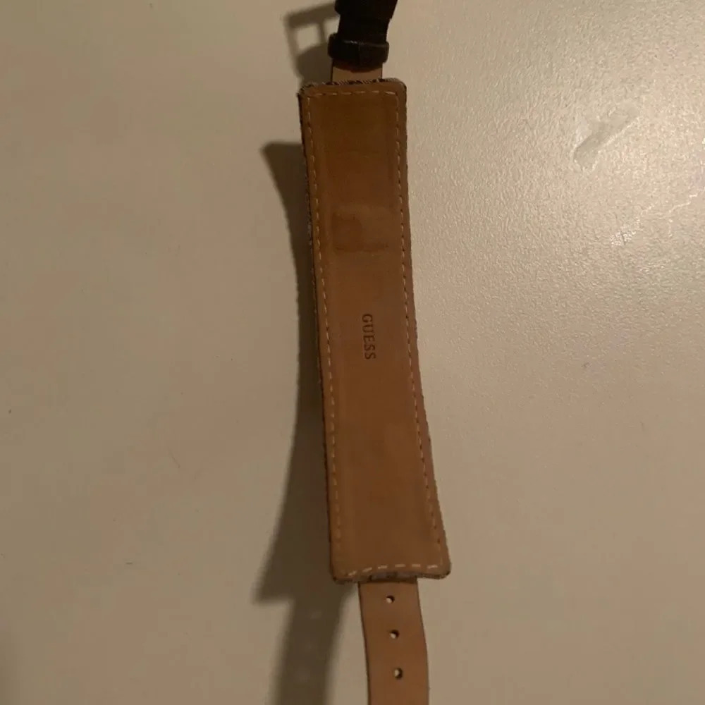 Guess watch - Picture 3 of 3